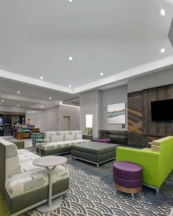 3-bride-groom-suites